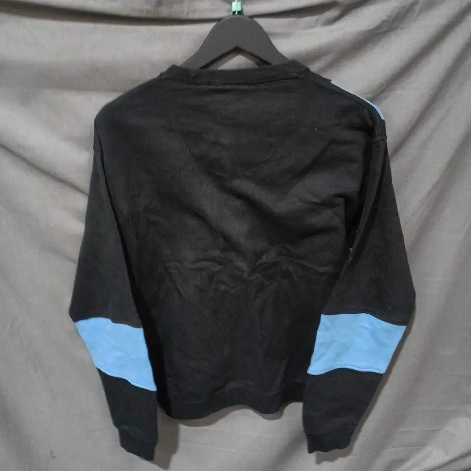 SUPREME SWEATSHIRT – BLACK WITH BLUE PANELS, SIZE S (MADE IN USA) 