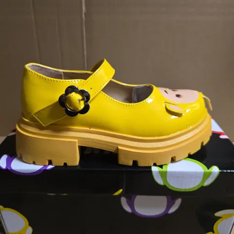 BOXED PAIR OF KOI LA LA TELETUBBIES KIDZ MARY JANES - YELLOW, UK SIZE 10