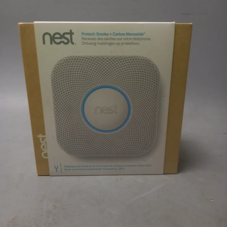 NEST PROTECT SMOKE AND CARBON MONOXIDE DETECTOR