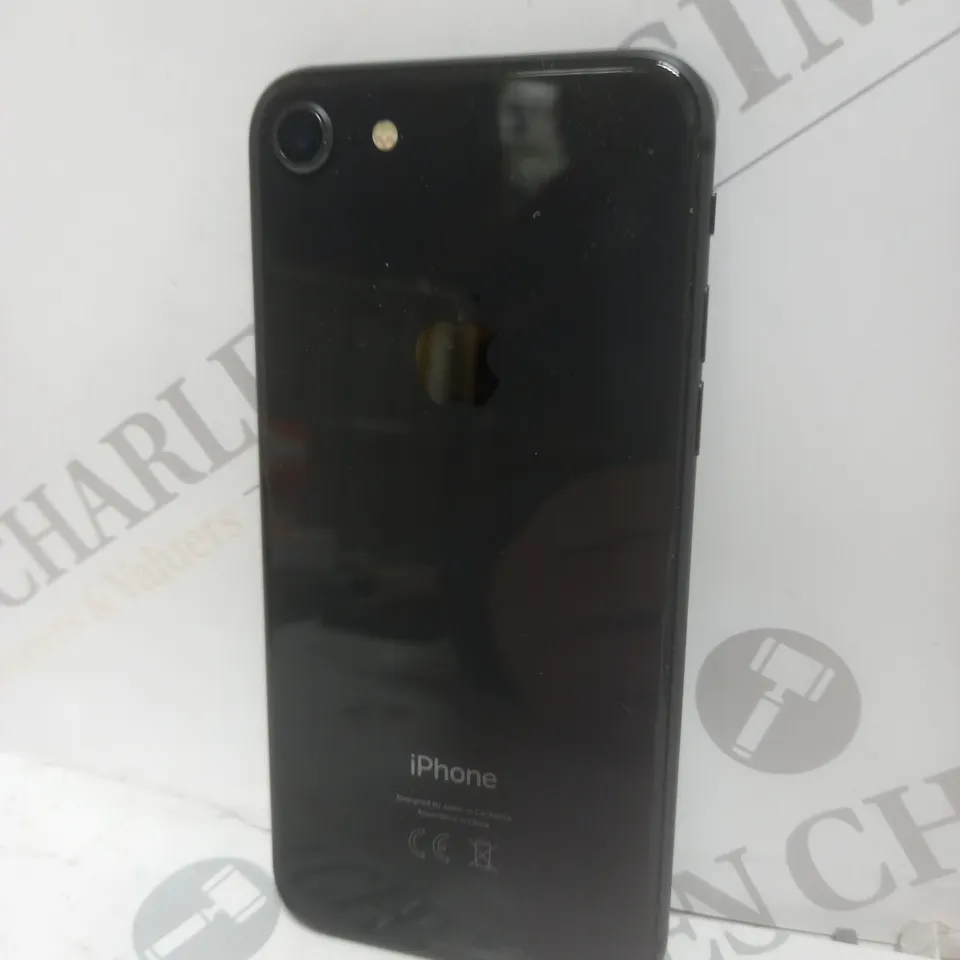 APPLE IPHONE SE SMARTPHONE IN BLACK 