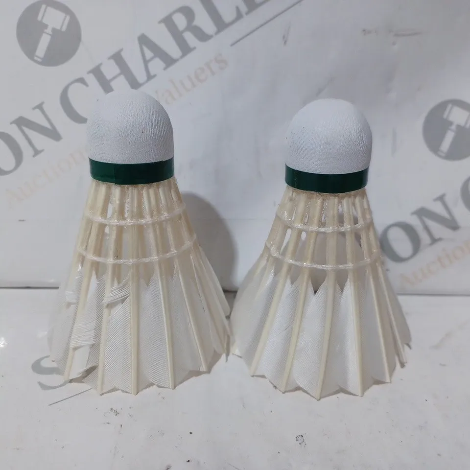 UNBRANDED TUBE OF APPROXIMATELY 10 FEATHER BADMINTON SHUTTLECOCKS