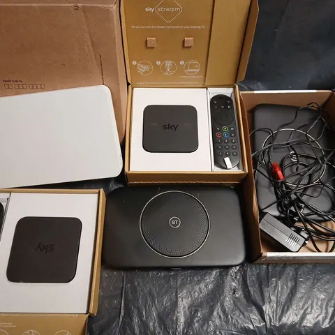 LOT OF APPROXIMATELY 12 ASSORTED ITEMS TO INCLUDE VARIOUS HOME NETWORKING ITEMS AND TECH ITEMS