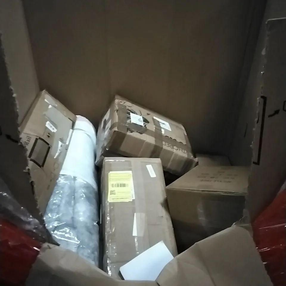 PALLET OF HOUSEHOLD ITEMS TO INCLUDE VENETIAN BLINDS, PILATES RING AND BALL SET, AUDIO TURNTABLE, AIR FRYER AND OTHER ASSORTED ITEMS...