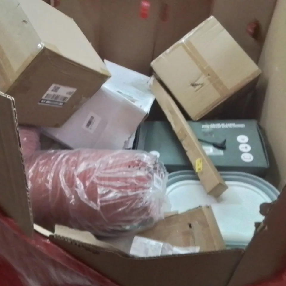 PALLET OF ASSORTED HOUSEHOLD GOODS AND PRODUCTS TO INCLUDE;FLOWER POTS,RETRACTABLE SAFETY GATE,CEILING FAN WITH LIGHTS