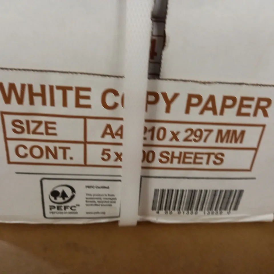 5X500 SHEETS OF WHITE COPY PAPER