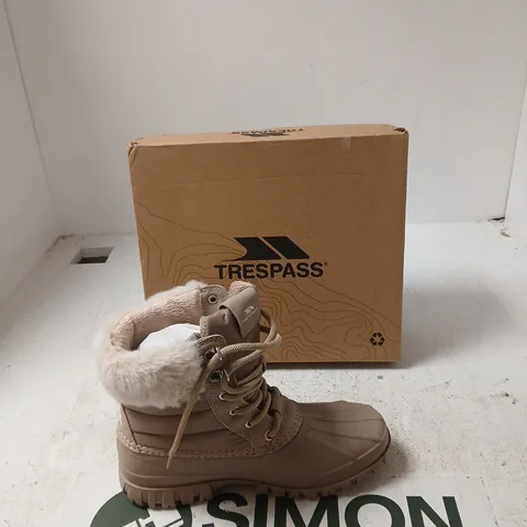 TRESPASS BRIONY SNOWBOOT – BEIGE, WOMEN'S UK 5 (EU 38)