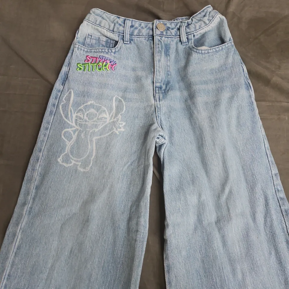 CHILDREN'S LIGHT-WASH DENIM JEANS WITH STITCH EMBROIDERY AGE 8-9 YEARS