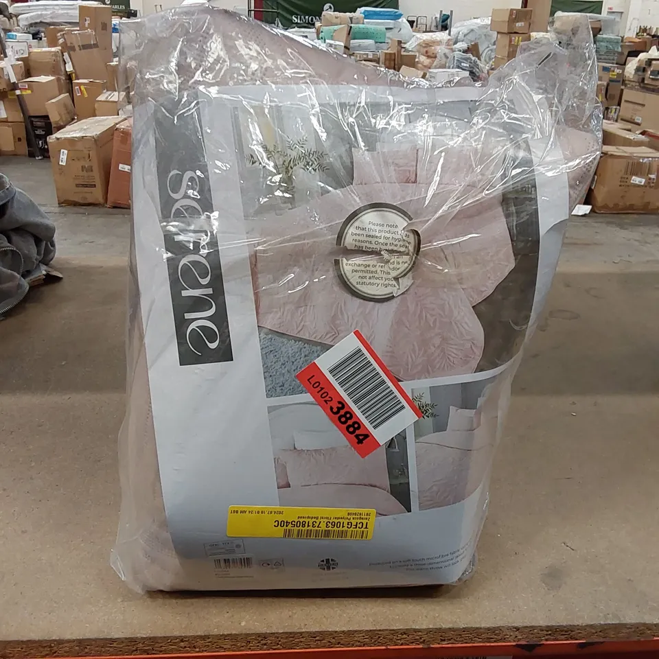 BAGGED ZARAGOZA POLYESTER FLORAL BEDSPREAD - 230 X 200CM (1 ITEM)