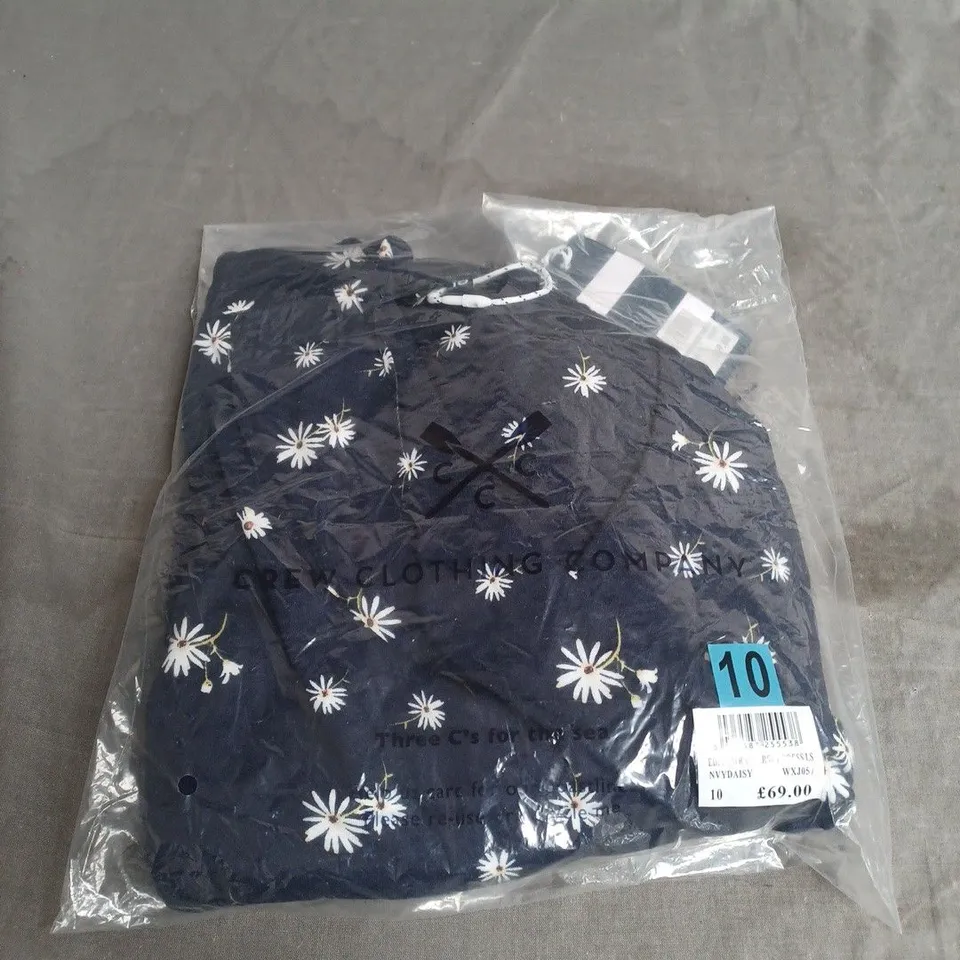 BAGGED CREW CLOTHING COMPANY EDITH WRAP JERSEY DRESS NAVY DAISY PRINT – UK 10