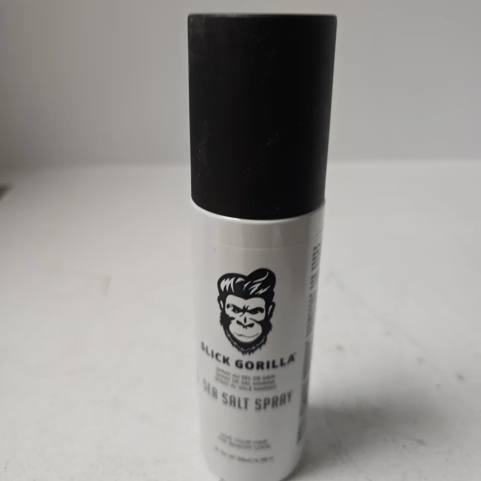 APPROXIMATELY 18 ASSORTED COSMETIC ITEMS INCLUDING HOMAROMA SOAP SPONGE , SLICK GORILLA SEA SALT SPRAY AND E45 ITCH RELIEF CREAM