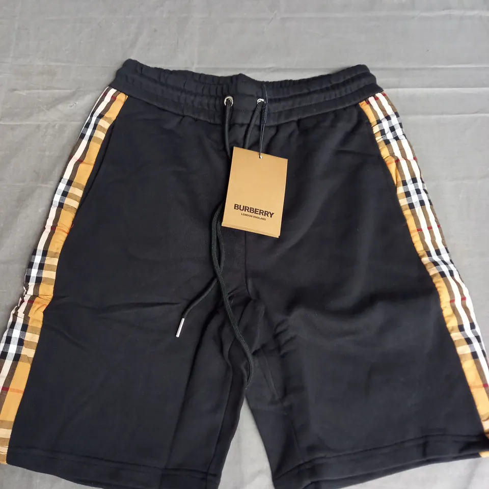 BURBERRY SHORTS IN BLACK SIZE XS