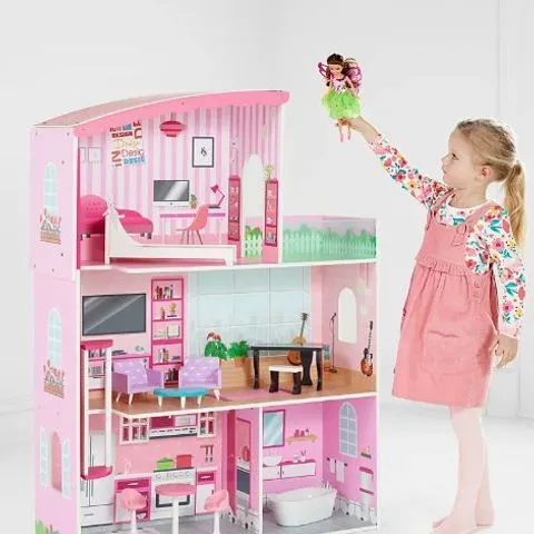 PALLET CONTAINING 14 BRAND NEW WOODEN FASHION DOLLS MANSIONS