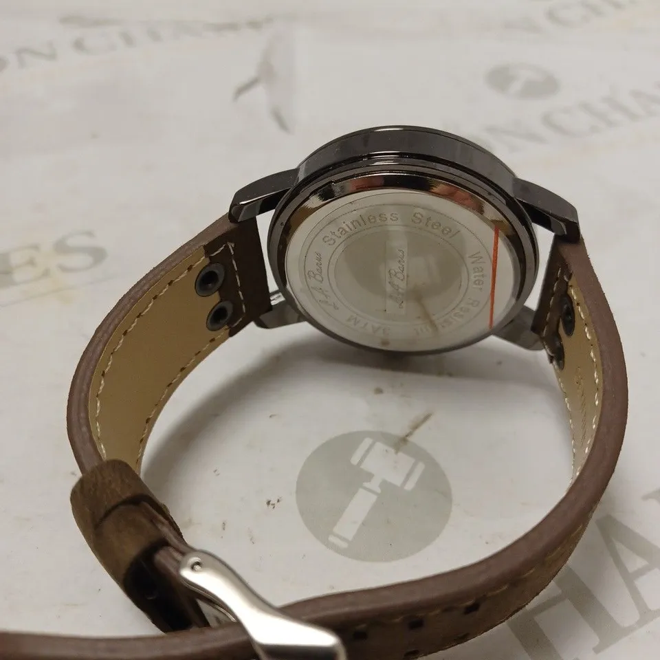 L.A BANUS FIELD WATCH QUARTZ MOVEMENT 3ATM WATER RESISTANT