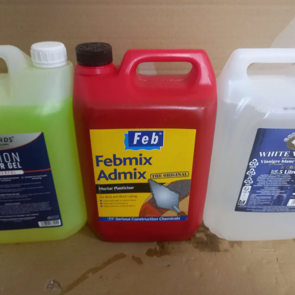 LOT OF 4 CLEANING PRODUCTS TO INCLUDE - MCKLORDS LEMON FLOOR GEL X2 - FEBMIX ADMIX - WHITE VINEGAR / COLLECTION ONLY  