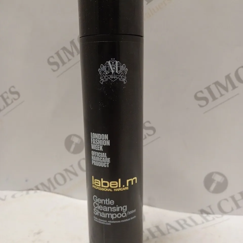 LABEL.M PROFESSIONAL HAIRCARE SHAMPOO 300ML