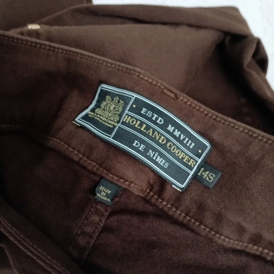 HOLLAND COOPER HIGH RISE FLARED JEANS IN CHOCOLATE - 14S