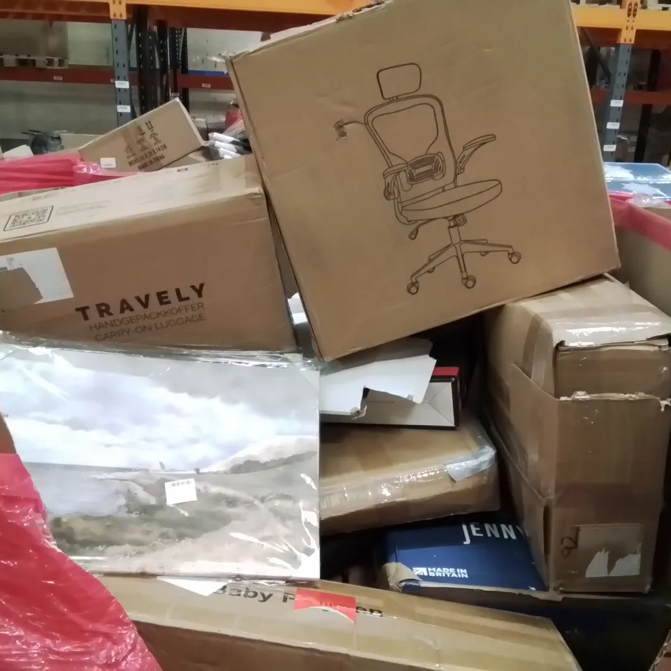 PALLET CONTAINING VARIOUS ASSORTED BOXED HOUSEHOLD ITEMS TO INCLUDE: OFFICE CHAIR, CANVAS PRINT, BABY PLAYPEN, CARRY ON LUGGAGE CASE AND LOTS MORE UNMARKED BOXED ITEMS 