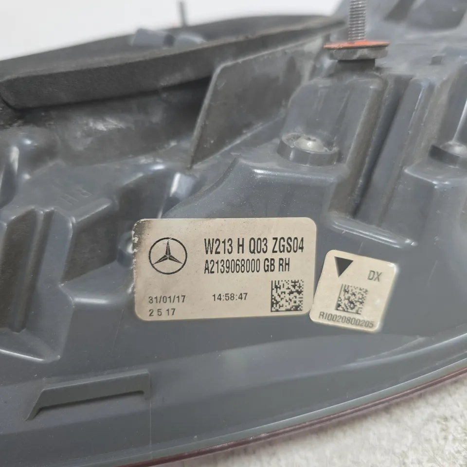 MERCEDES-BENZ W213 TAIL LIGHT PAIR – RH & LH (A2139068000)