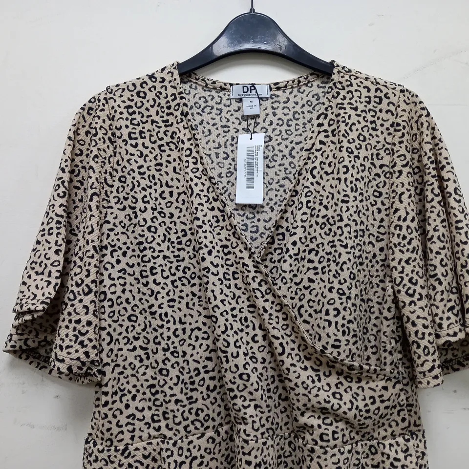 DOROTHY PERKINS ANIMAL WRAP OVER ANGEL SLEEVE TOP - MEDIUM