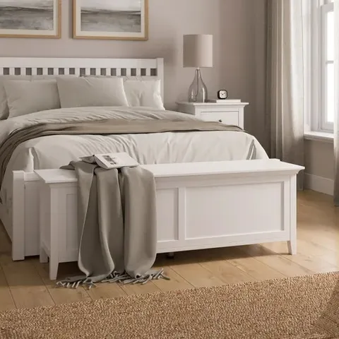 BOXED LYNTON BLANKET BOX - WHITE (1 BOX)