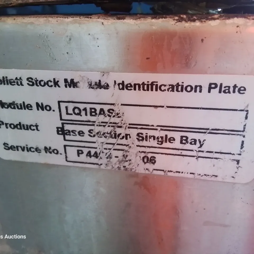 FOLLETT ICE STORAGE HOPPER & STAND Model LQ1BASE