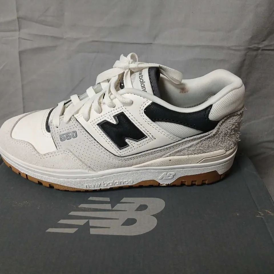 NEW BALANCE 550 SNEAKERS – WHITE/GREY – MEN'S US9 (UK 7, EUR 40½)