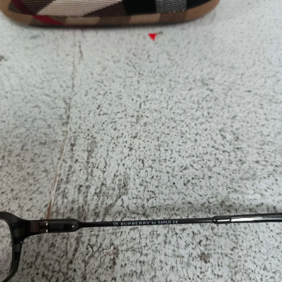 BURBERRY BY SAFILO EYEWEAR – BLACK RECTANGULAR EYEGLASSES (135MM TEMPLE)