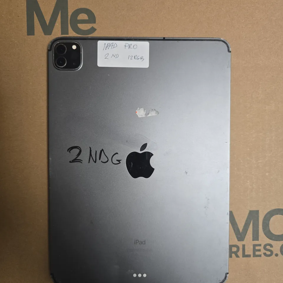 APPLE IPAD TABLET - A2230