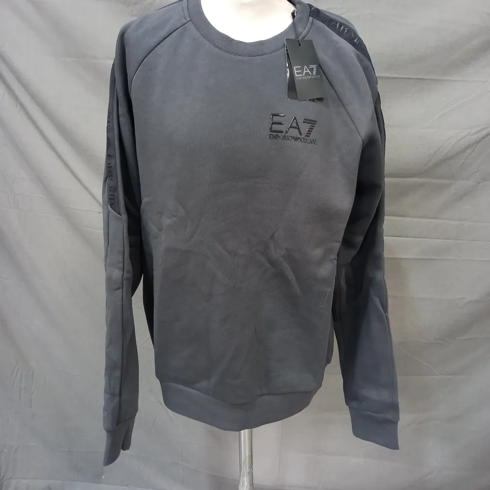 EMPORIO ARMANI EA7 LONG SLEEVE SWEATSHIRT IN GREY/BLACK SIZE MEDIUM