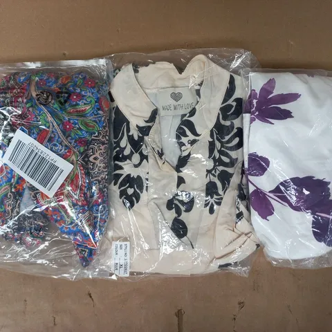 APPROXIMATELY 20 ASSORTED CLOTHING AND FASHION PRODUCTS IN VARIOUS STYLES AND SIZES - COLLECTION ONLY