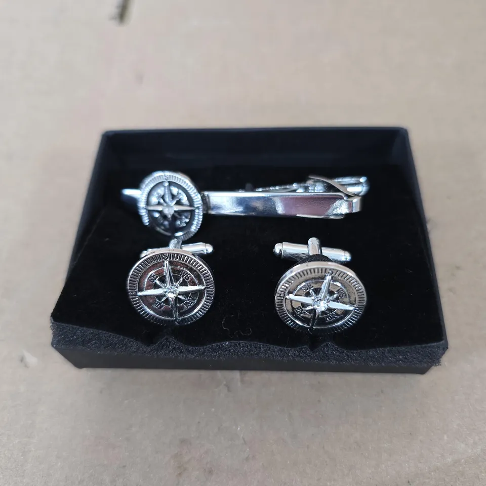 SILVER-TONE COMPASS CUFFLINKS & TIE CLIP SET