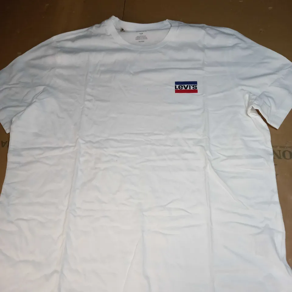 LEVIS LOGO T-SHIRT SIZE XL