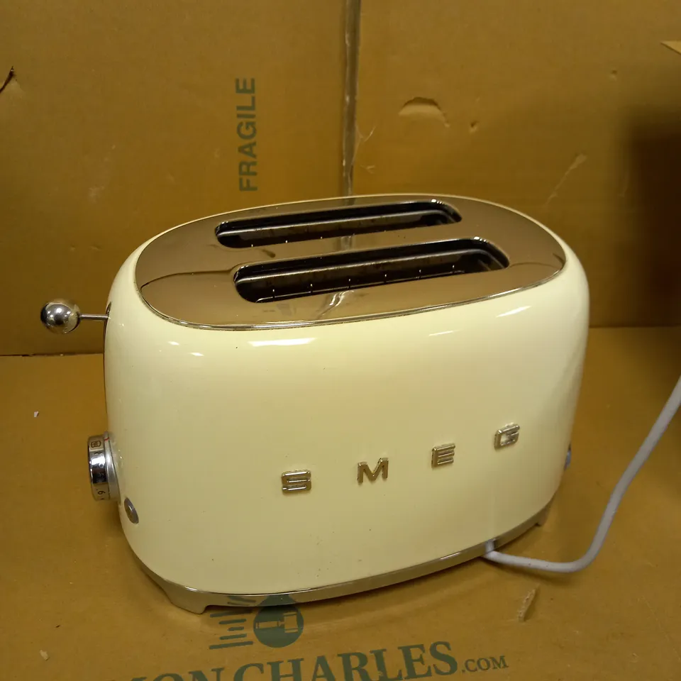 SMEG RETRO 2 SLICE TOASTER WHITE