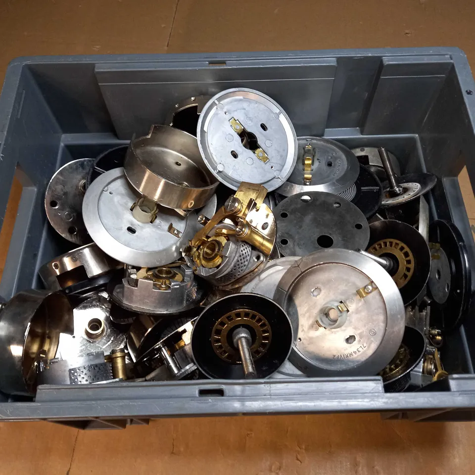 LOT OF ASSORTED LOCKS, FITTINGS AND DIALS 