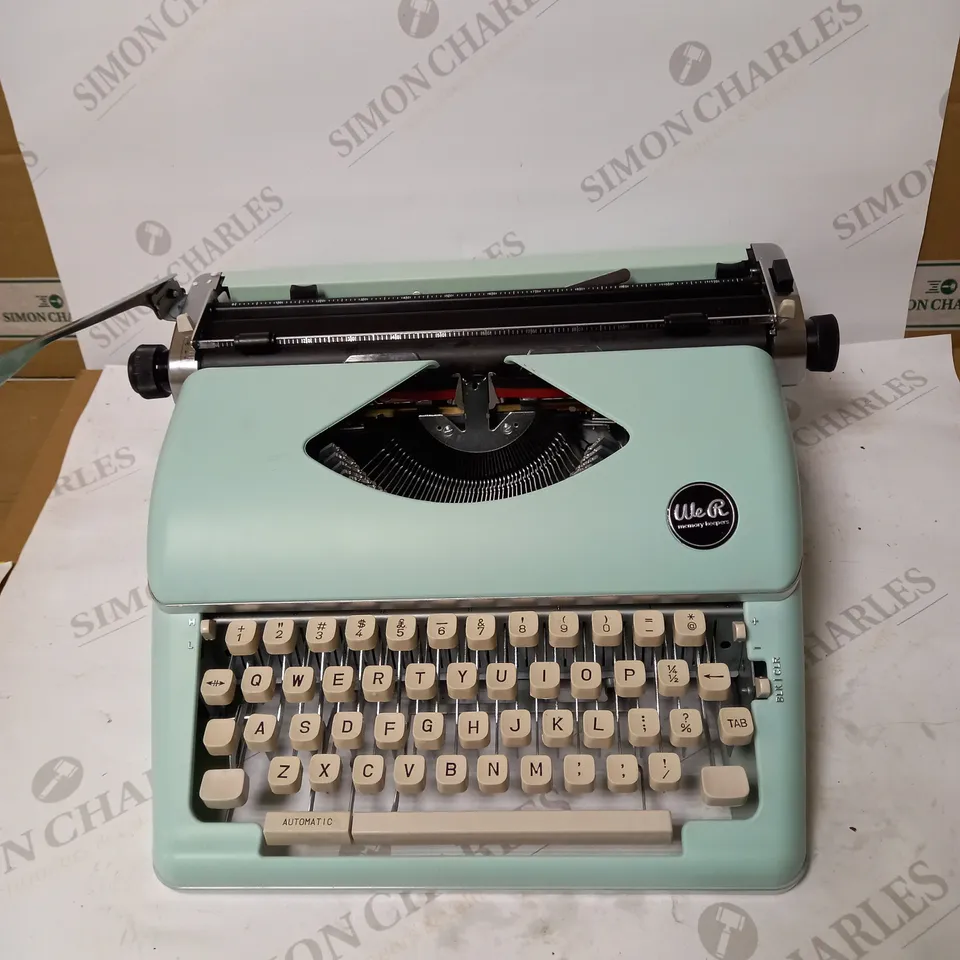 WE R MEMORY KEEPERS TYPECAST TYPEWRITER