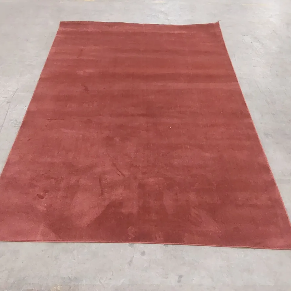 QUALITY DESIGNER AREA RUG - APPROXIMATELY 227 x 152cm