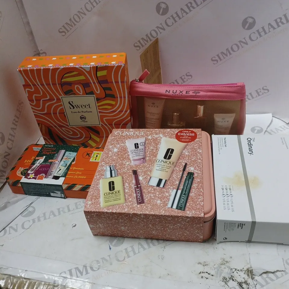 BOX OF APPROXIMATELY 5 ASSORTED BODYSPRAYS AND GIFT SETS TO INCLUDE NUXE,THE ORDINARY AND CLINIQUE