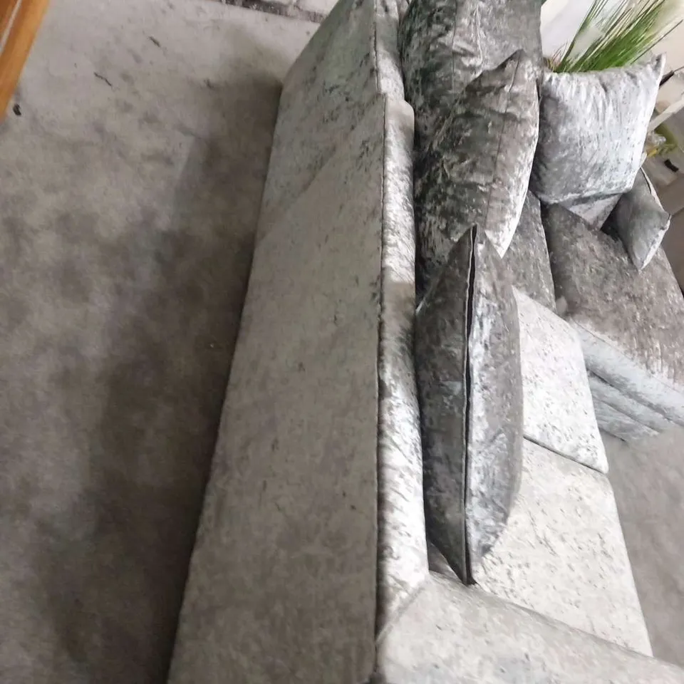 DESIGNER BILLINGS SILVER CRUSHED VELVET CORNER SOFA WITH SCATTER CUSHIONS