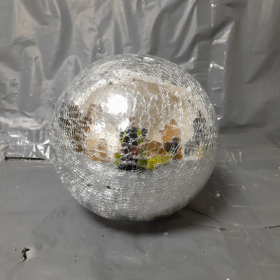 20CM BATTERY OPERATED LIT CRACKLE EFFECT BALL  RRP £21.99