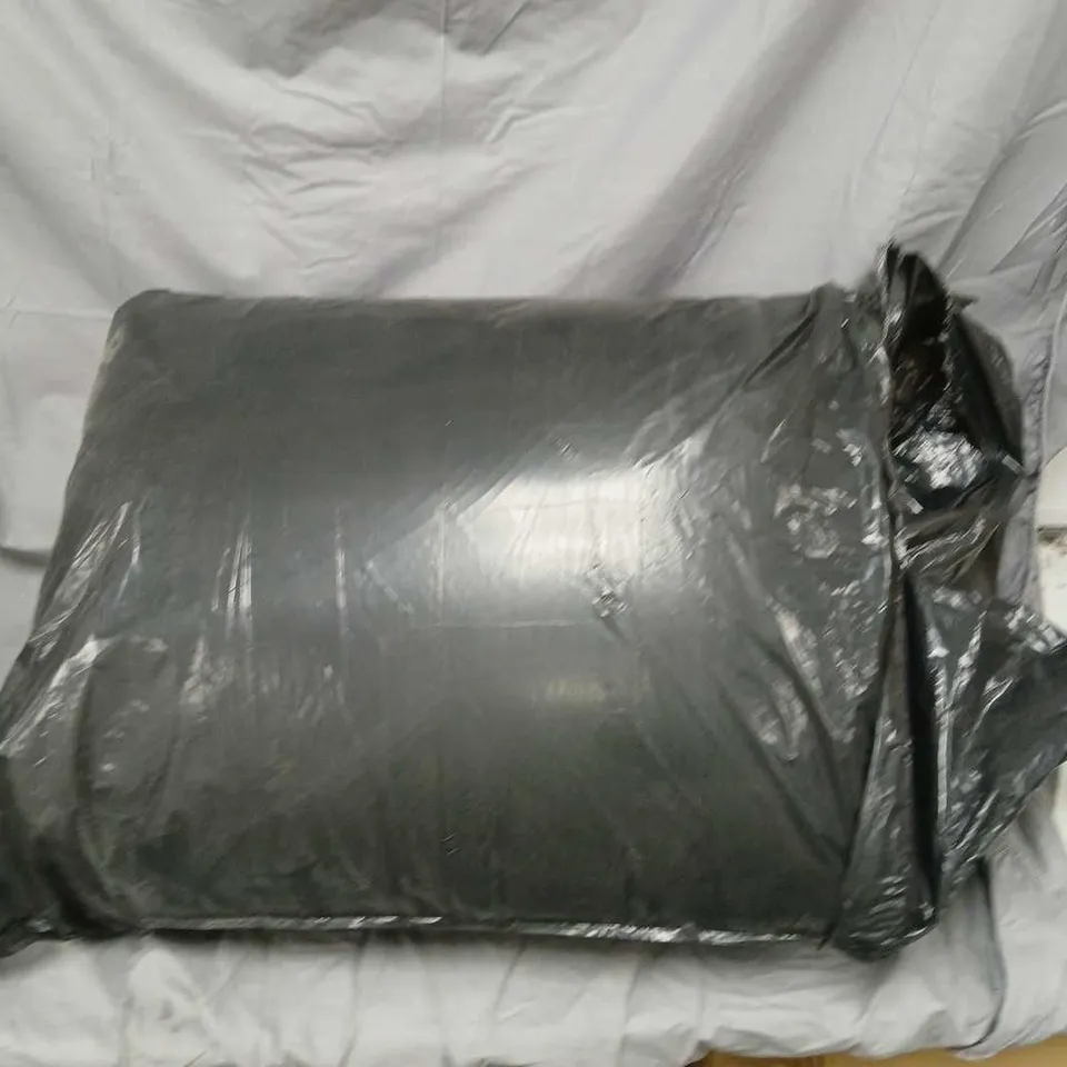 2 EXTRA LARGE TEXTURED FABRIC PILLOWS