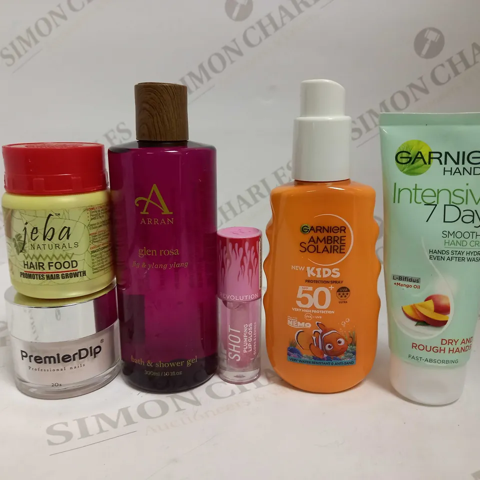 LOT OF APPROXIMATELY 20 ASSORTED HEALTH & BEAUTY ITEMS, TO INCLUDE SUN CARE, LIP GLOSS, HAND CREAM,  ETC