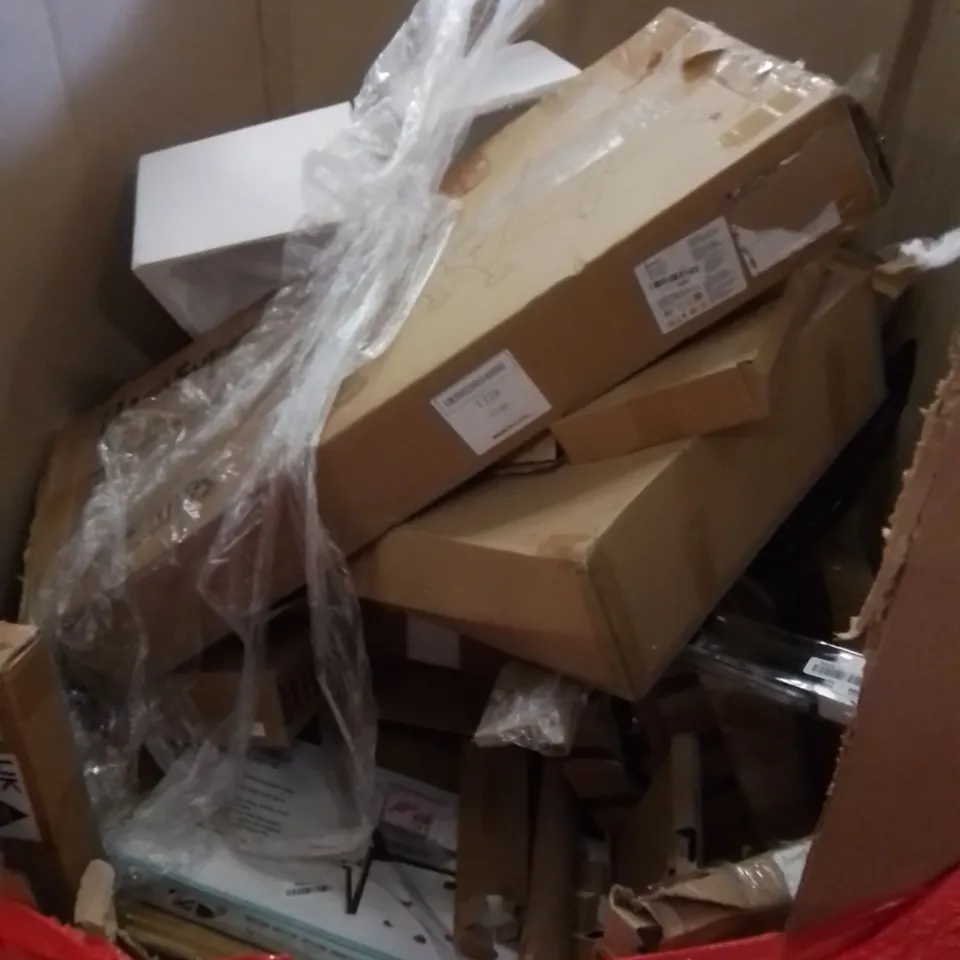 PALLET CONTAINING ASSORTED HOUSEHOLD PRODUCTS. INCLUDES TOILET SEAT, PLASTIC TOY KIDS SWORD, HEATED THROW, YOGA MAT, ARM MOUNT, KITCHEN MIXER ETC