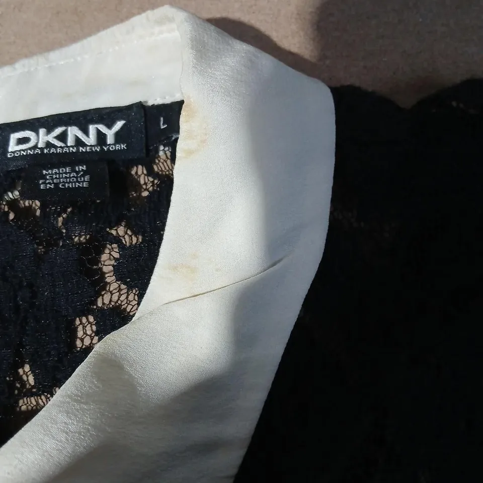 DKNY LACE DRESS WITH WHITE COLLAR – BLACK, UK SIZE L