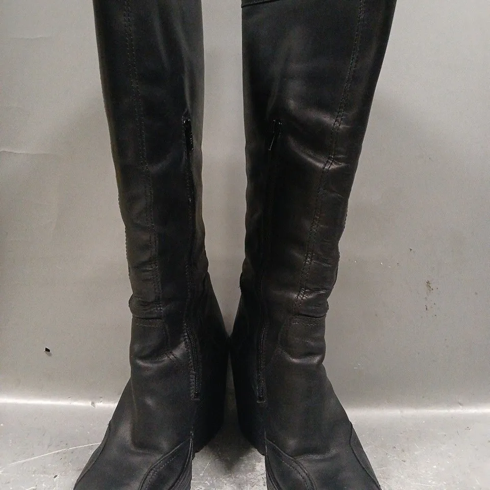 BOXED PAIR OF FLY LONDON WEDGE KNEE-HIGH BOOTS IN BLACK SIZE EU 39