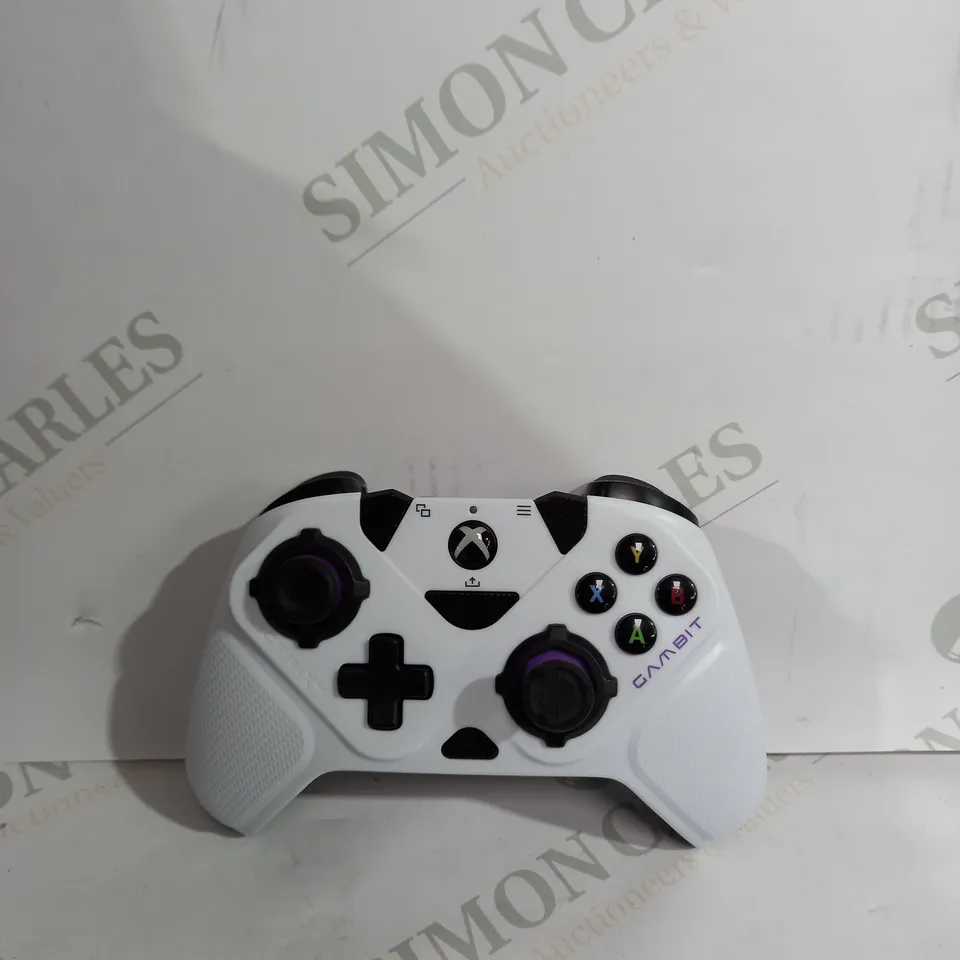 VICTRIX GAMBIT DAUL CORE XBOX CONTROLLER