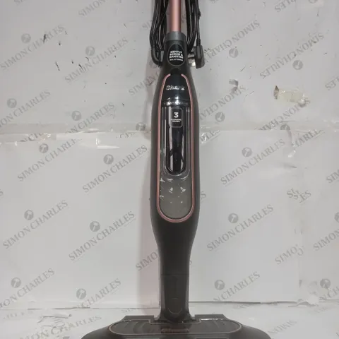 SHARK STEAM SCRUBBER WITH STEAM BLAST S7201