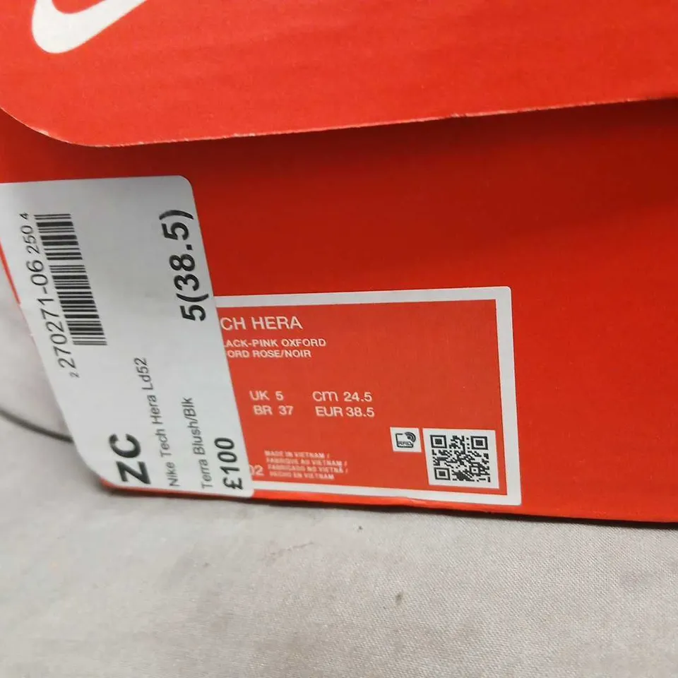 NIKE WOMEN’S SNEAKER – PINK/ORANGE MESH & SUEDE, UK5 (EU 38.5)