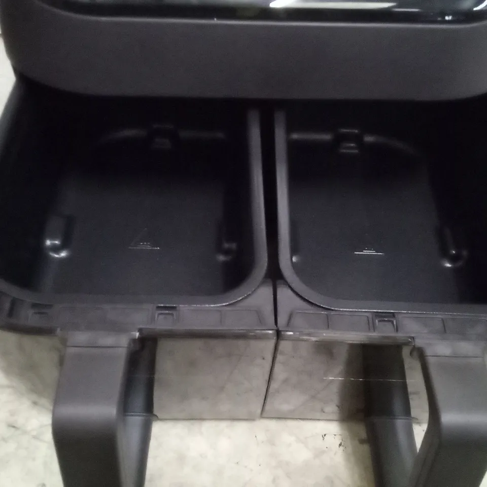 BOXED INSTANT VORTEX 8 IN 1 PLUS DOUBLE AIR FRYER 7.6L 