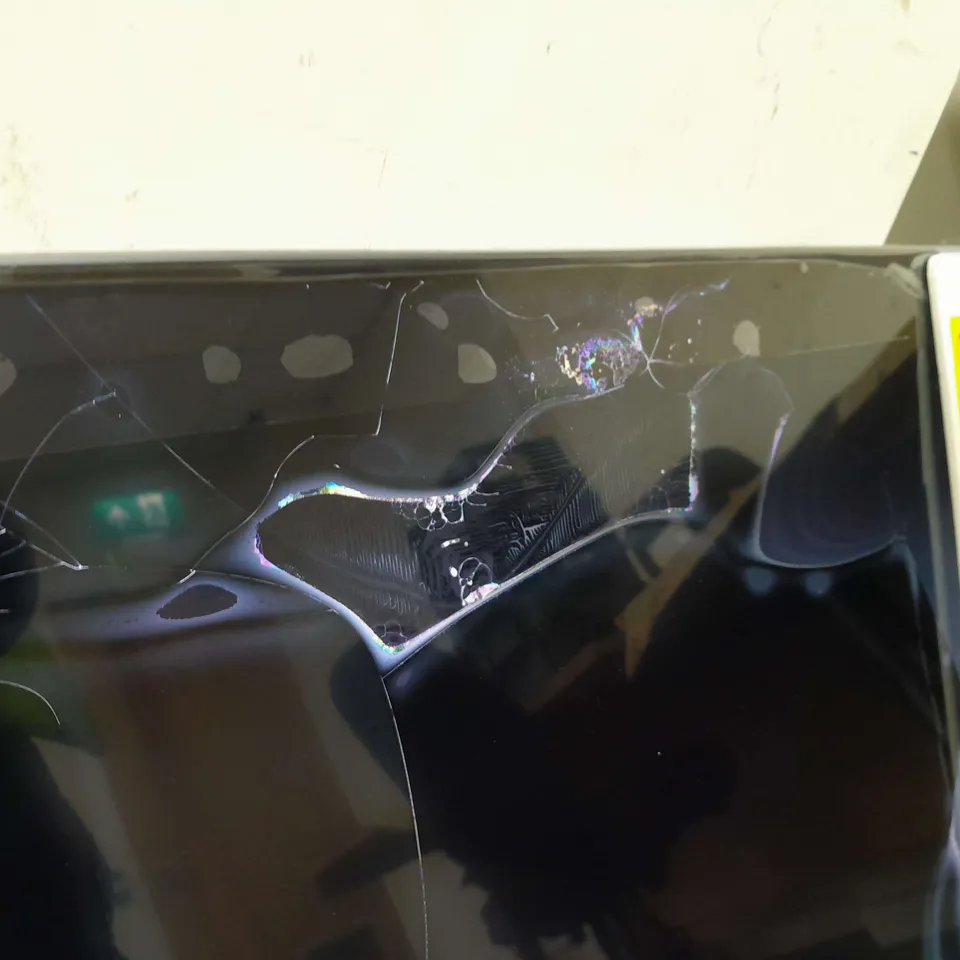 BOXED HISENSE 50" QLED TV - COLLECTION ONLY