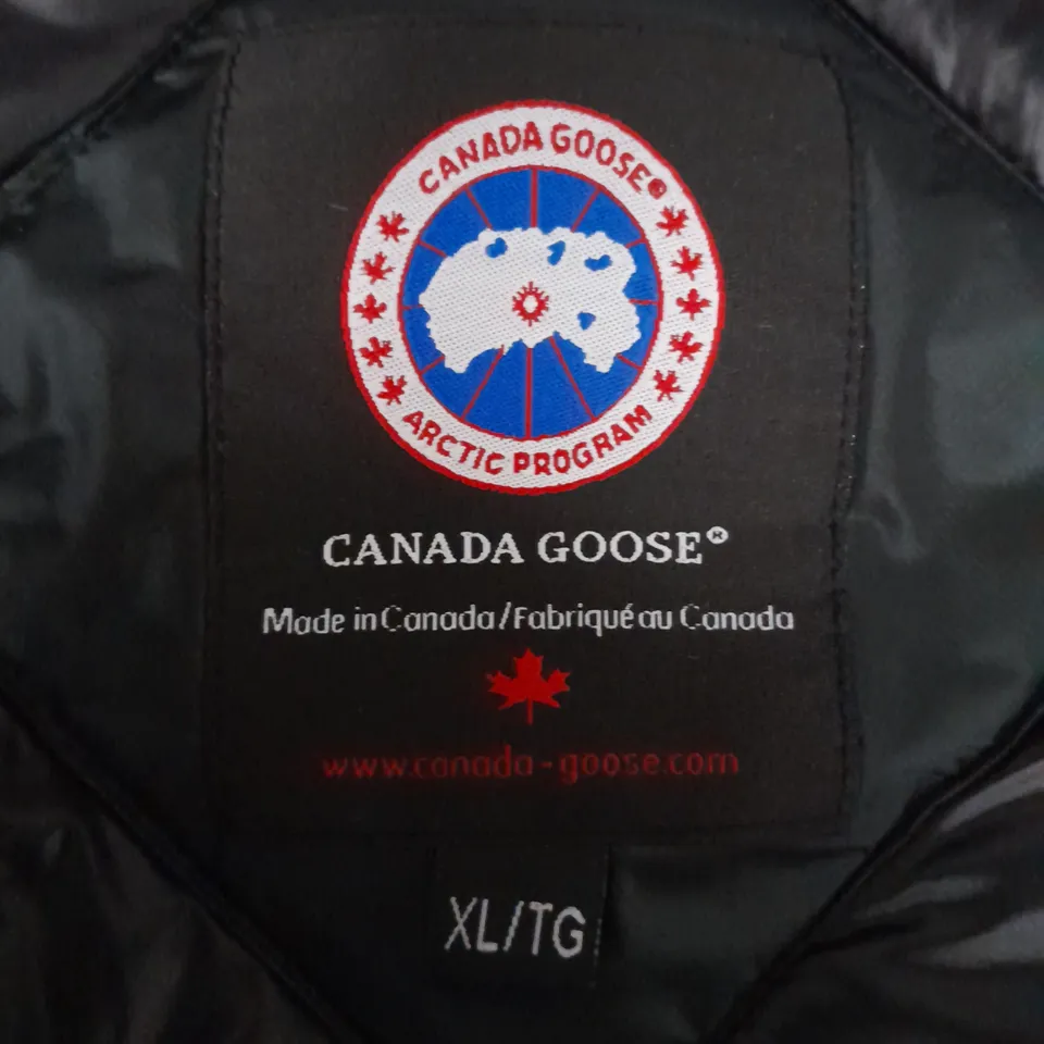 CANADA GOOSE HYBRIDGE LITE TECH HOODY IN DARK TEAL SIZE XL